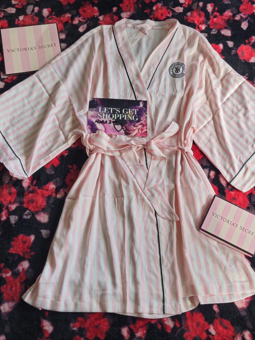 Victoria Secret Satin Robe Size XL/XXL NWT